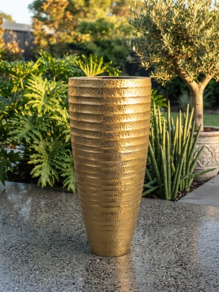 METAL DEKORATİF VAZO BÜYÜK BOY 122 x 50 cm