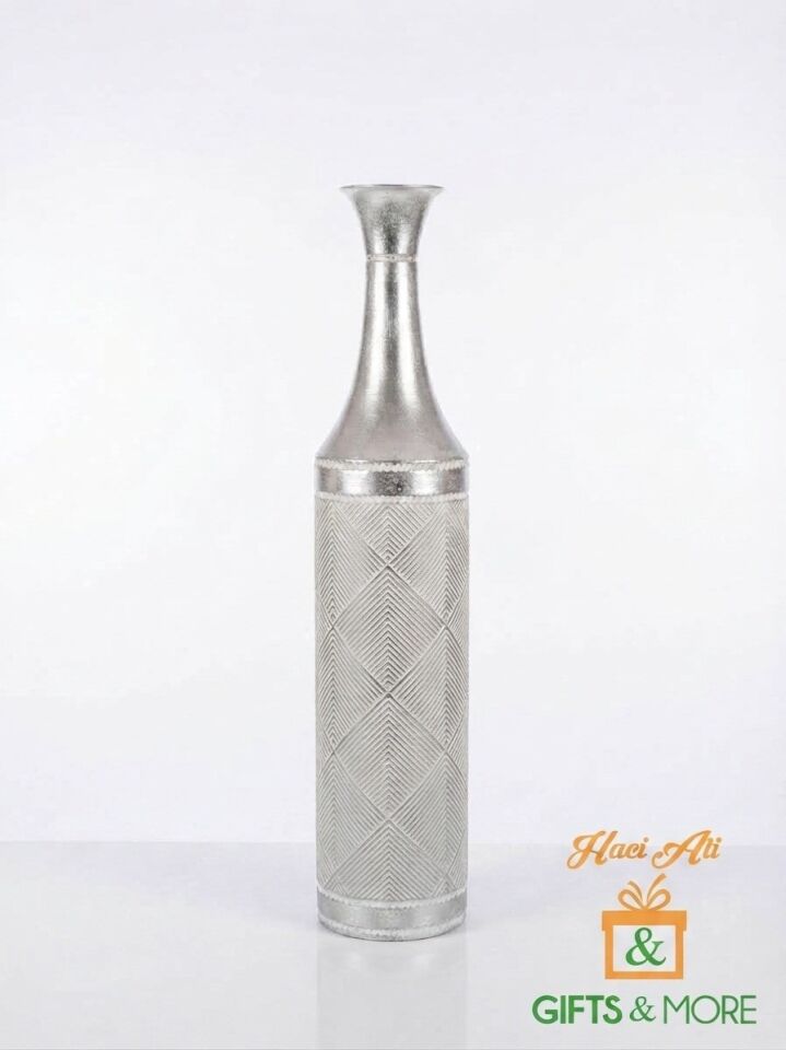BÜYÜK BOY GÜMÜŞ BEYAZ METAL DEKORATİF VAZO 82 x 16 CM