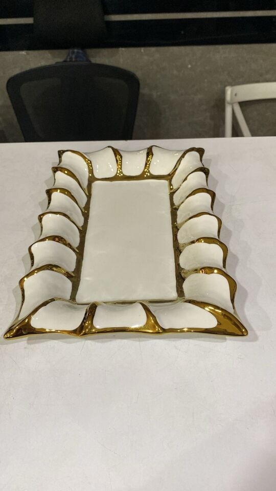 DİKDÖRTGEN LÜKS SUNUMLUK VE SERVİS TABAĞI BEYAZ-GOLD (30X20 CM)