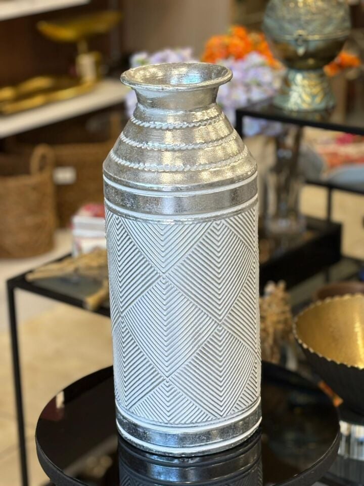 METAL DEKORATİF VAZO ORTA 49 x 20 cm