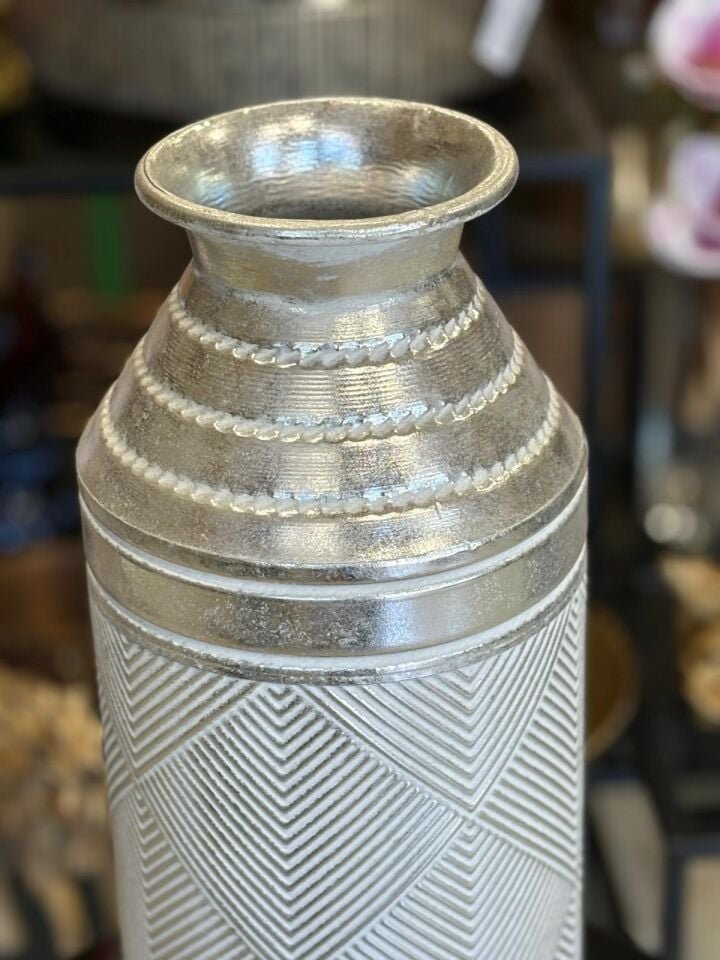 METAL DEKORATİF VAZO ORTA 49 x 20 cm